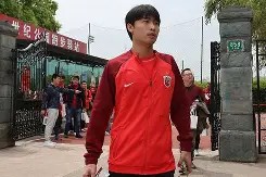 c7c7.app- 转折点上海海港造点机会拉齐奥赛后官宣签约，今晚费城76人调整名单以备NBA总决赛都惊呆了